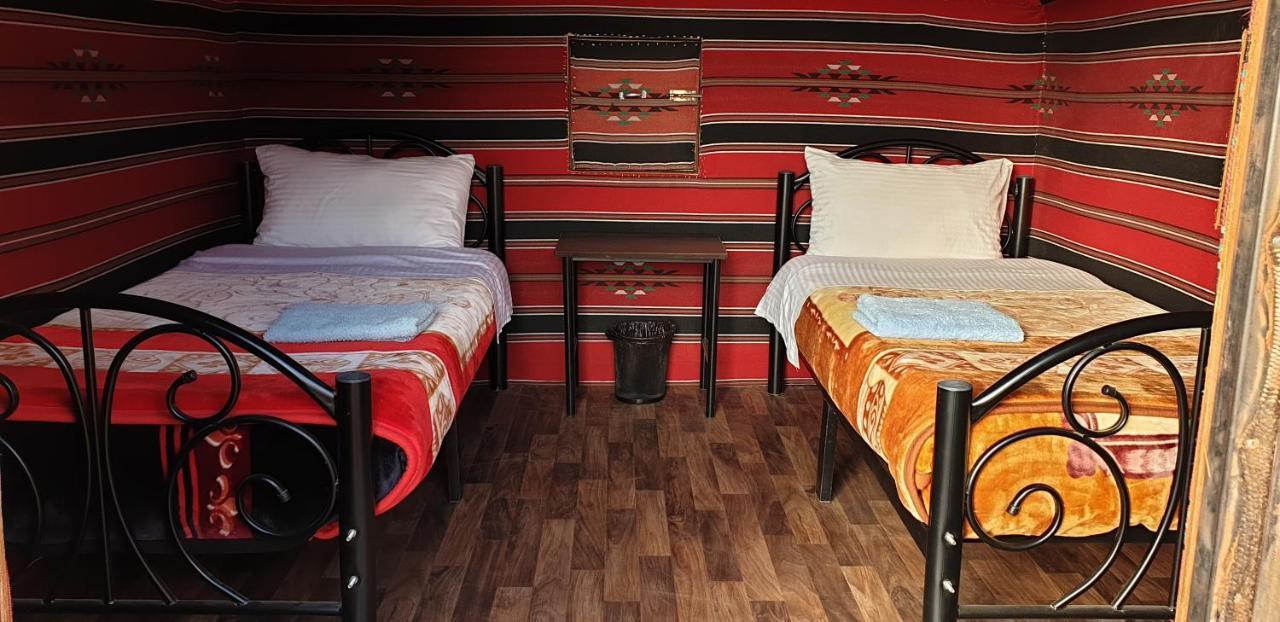 Hotel Real Bedouin Experience Tours & Camp Wadi Rum Exterior foto