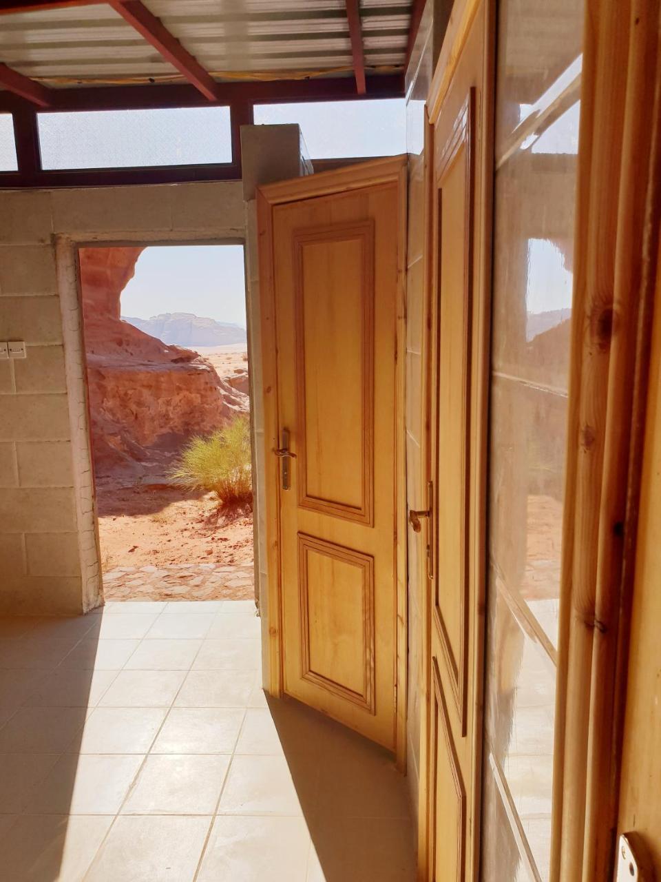 Hotel Real Bedouin Experience Tours & Camp Wadi Rum Exterior foto