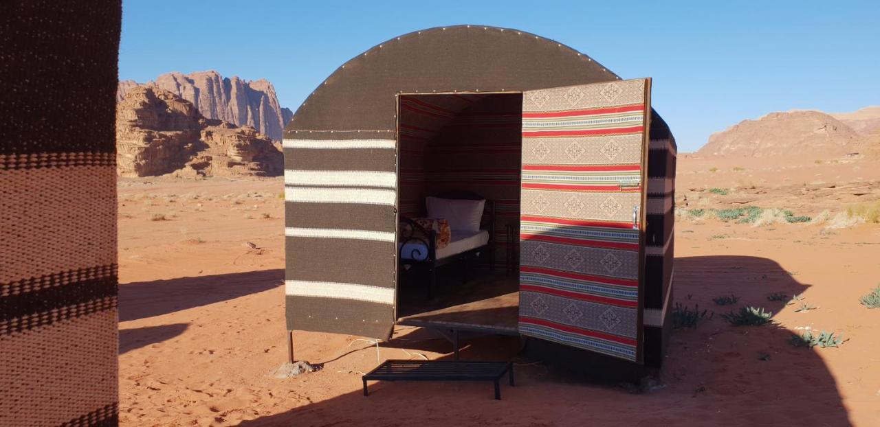 Hotel Real Bedouin Experience Tours & Camp Wadi Rum Exterior foto