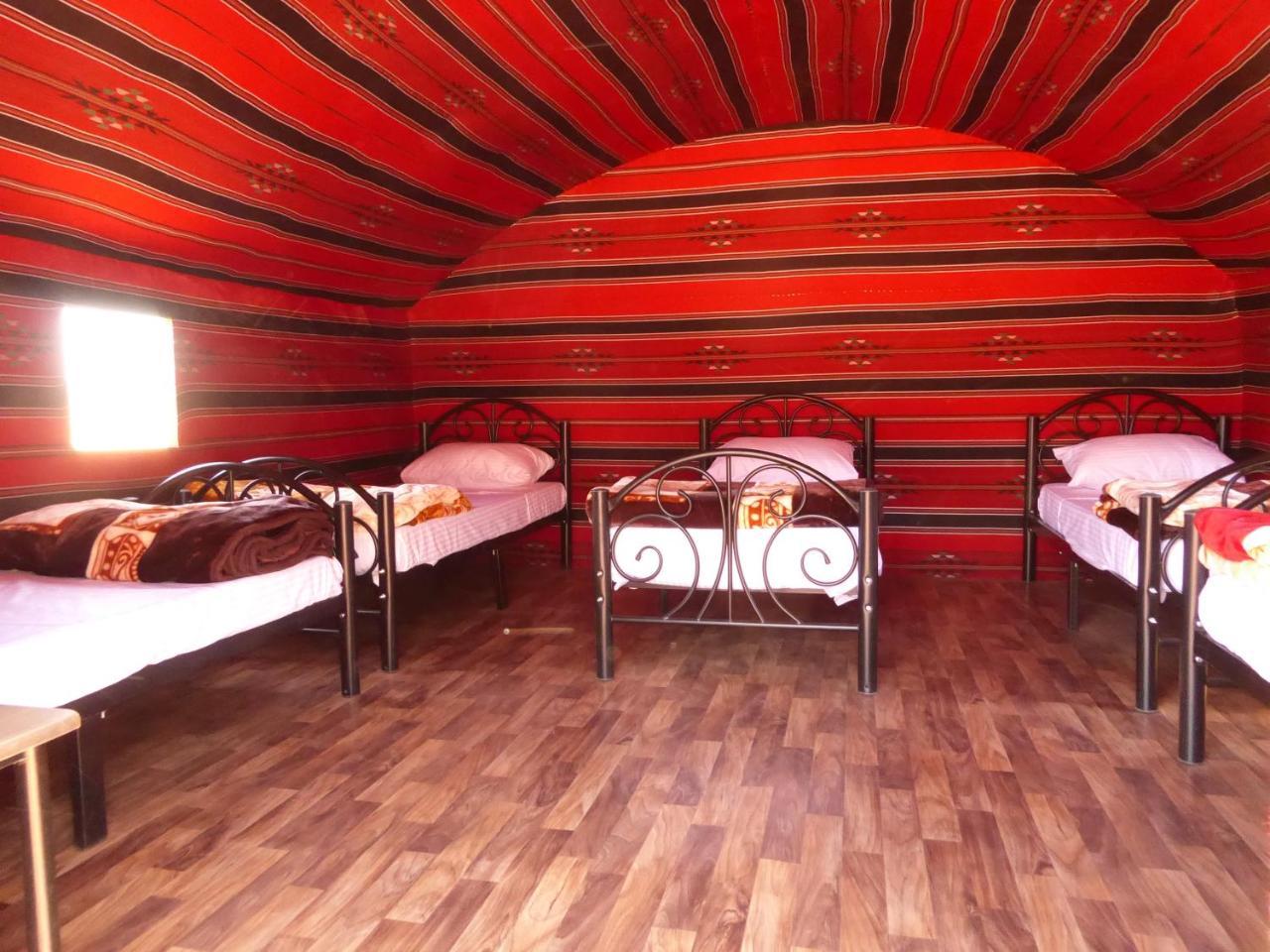 Hotel Real Bedouin Experience Tours & Camp Wadi Rum Exterior foto