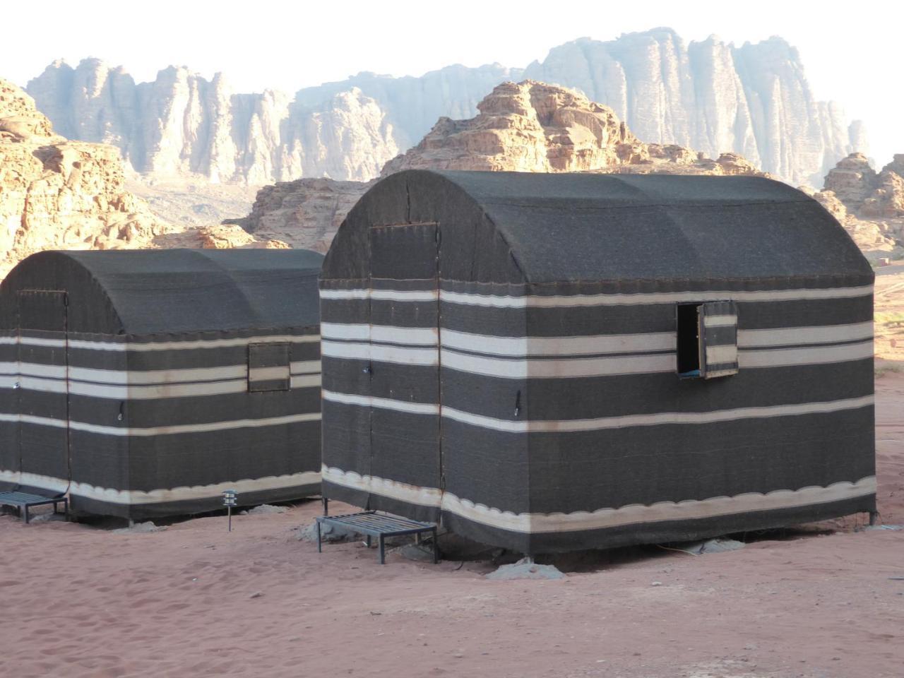 Hotel Real Bedouin Experience Tours & Camp Wadi Rum Exterior foto